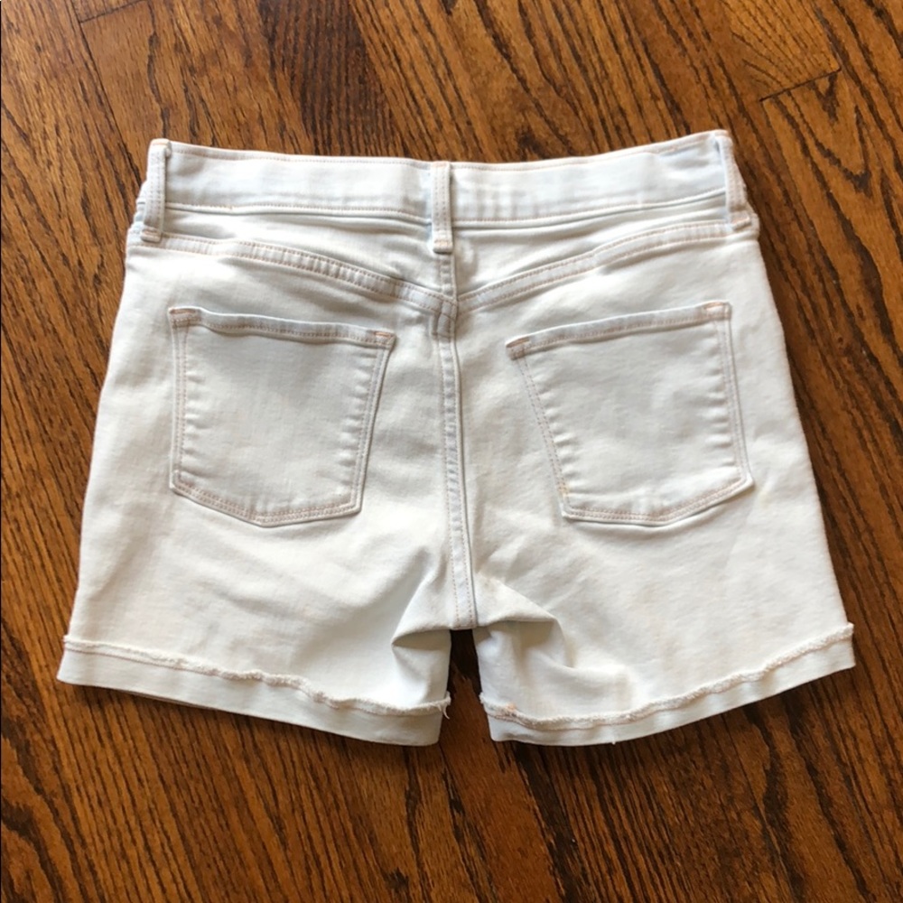 Shorts - Picture 2 of 3